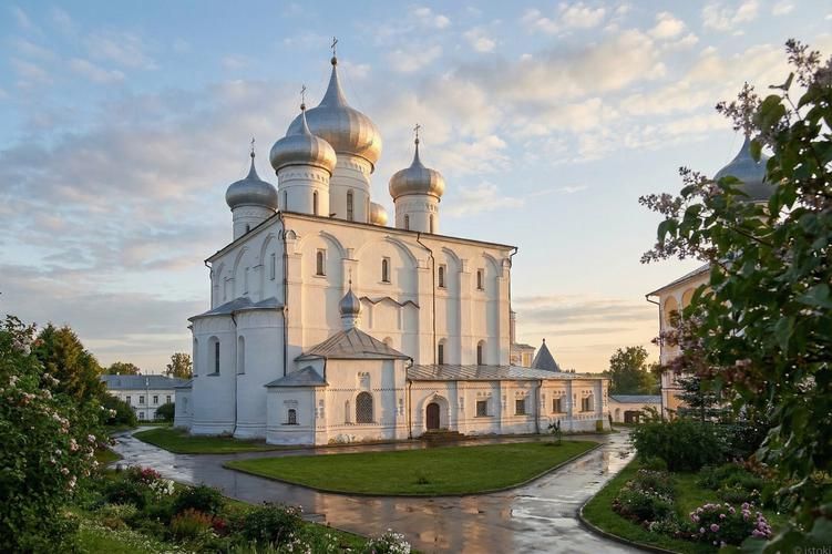 По следам истории: май в Пскове и Новгороде