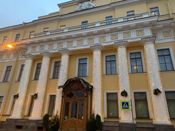 Новогоднее путешествие по следам Романовых: дворцы, сады и тайны 5 дней
